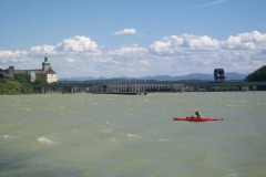 033 9°g Il Danubio... blu. Le CANOE